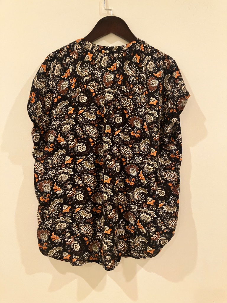 Nordstrom Treasure & Bond Black Blouse With Cream And Brown Floral Print — image 7 of 8